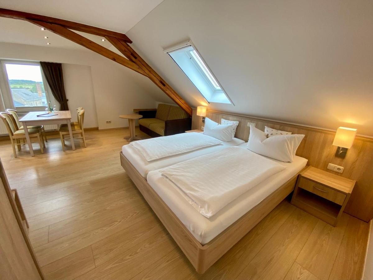 Gasthof Drei Schwanen Langenwetzendorf Luaran gambar